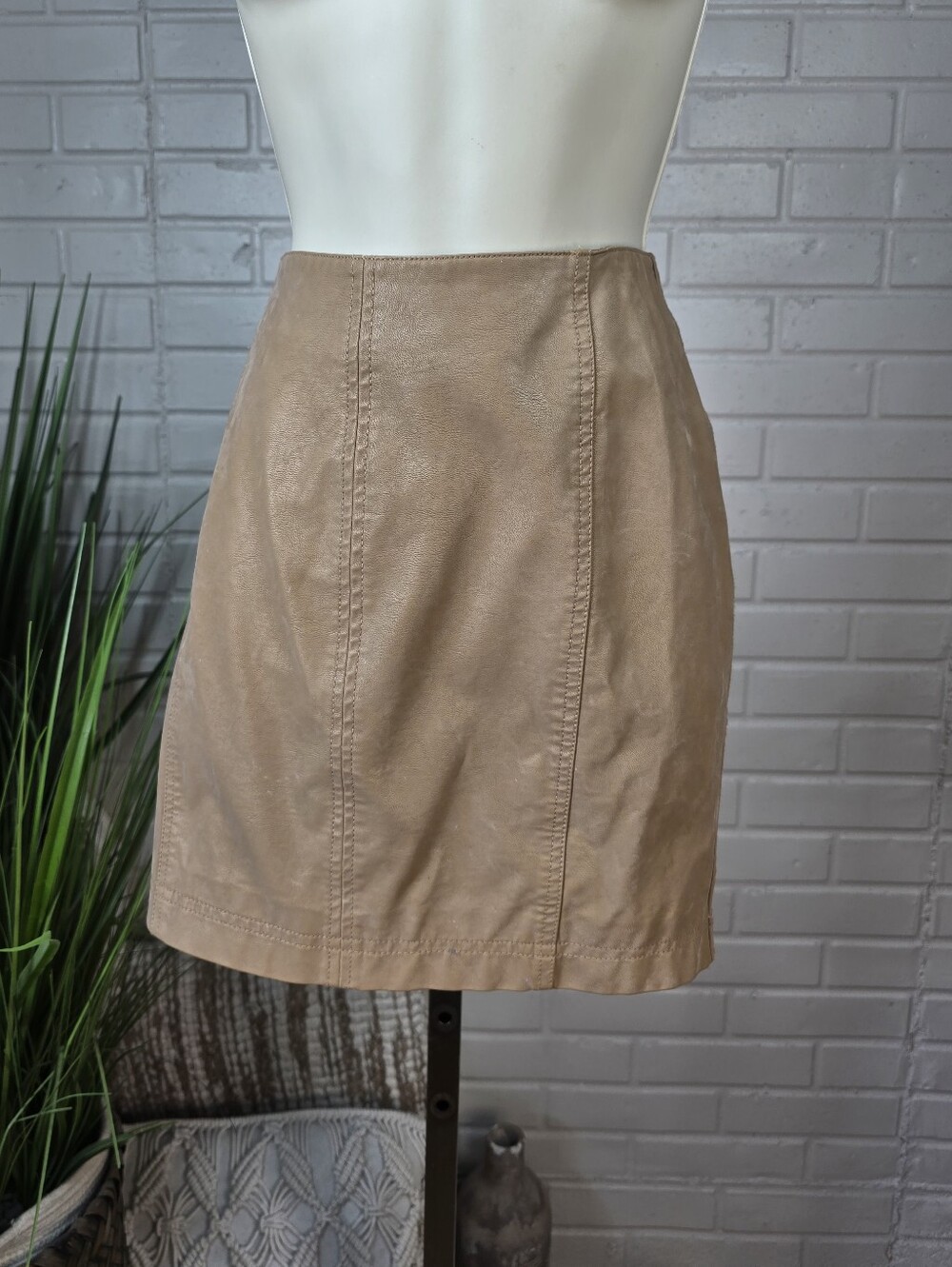 Free People Tan Faux Leather Mini Skirt Size 4